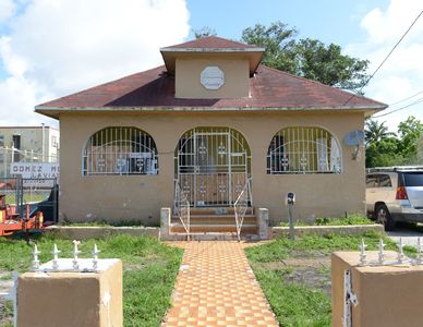 761 NW 1st St, Miami, FL, 33128