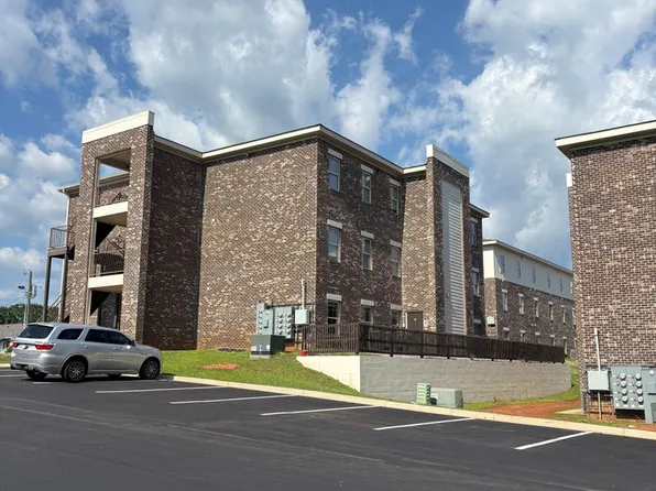 Midtown 1, 101 Center St, Troy, AL 36081