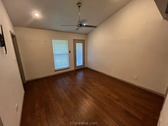 10328 N Dowling Rd — Photo 17