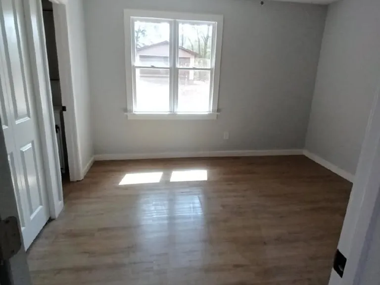 203 Pine Hills Dr — Photo 12