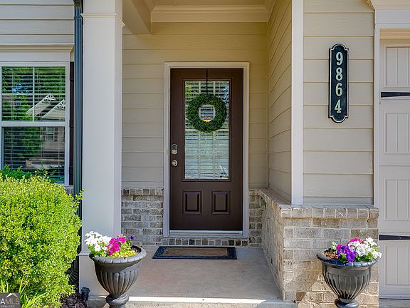3rd image of 9864 Elderberry Pointe