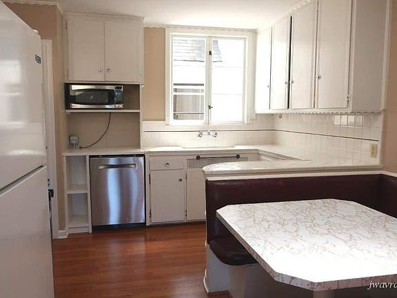 4th image of 1615 35th Ave