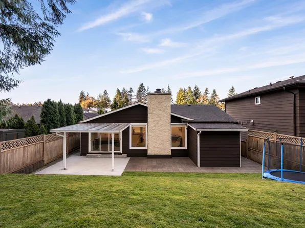 1230 Bluff Dr, Coquitlam, BC V3E 1C1