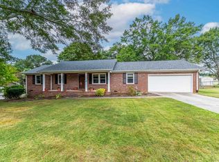 114 Wemberly Dr, Simpsonville, SC 29681