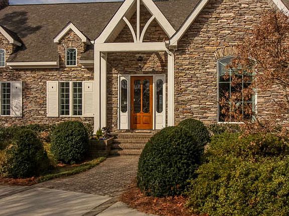 2nd image of 412 Spalding Lake Cir