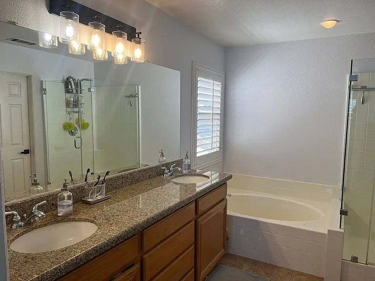 32985 Novara Ct — Photo 16