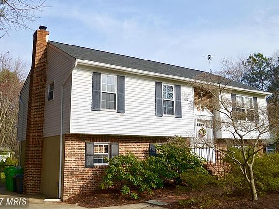 2nd image of 211 Pennick Dr