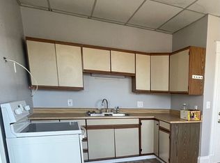 300 Main St #4-D, Tilton, NH 03276