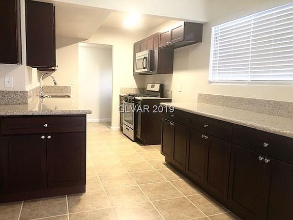 4th image of 609 Cactus Bloom Ln
