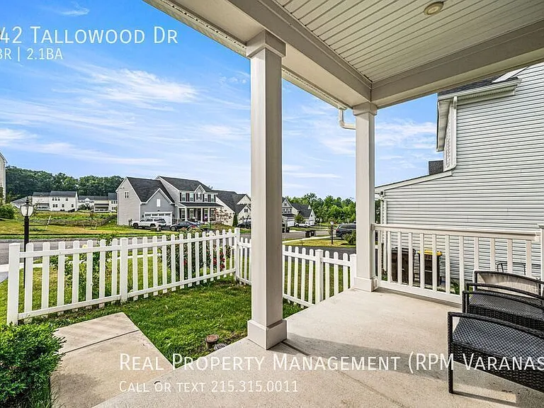 142 Tallowood Dr — Photo 4