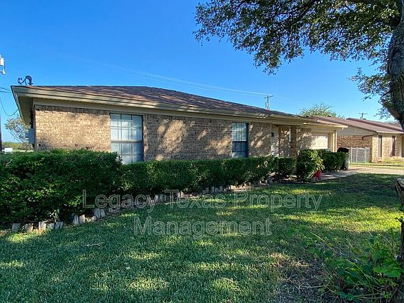 4th image of 1413 Berry Dr
