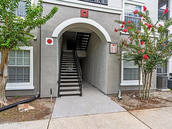 2nd image of 3591 KERNAN Boulevard S #722