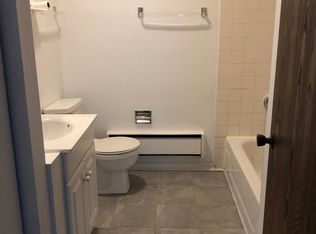 901 E Chicago Ave #3W, Naperville, IL