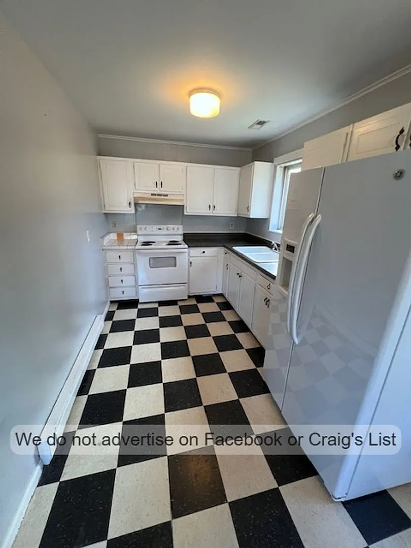 Pine Ridge- Walker Street — Photo 4