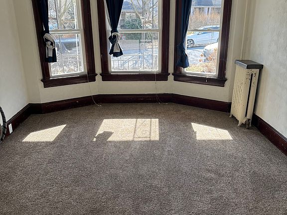 3rd image of 741-743 N Sumner Ave #741