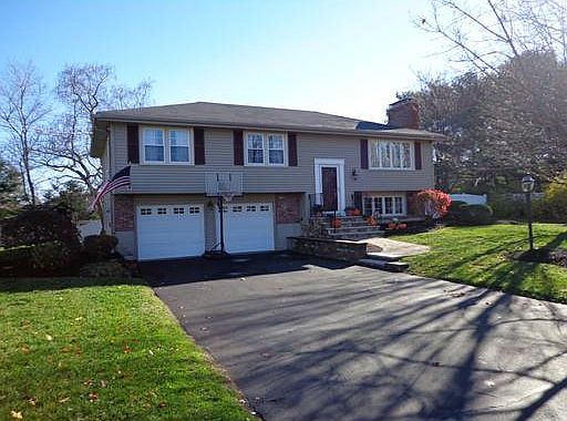 1st image of 46 Woodman Cir