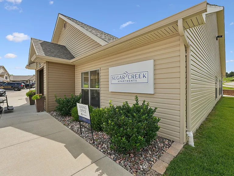 Sugar Creek Apartments — Photo 8