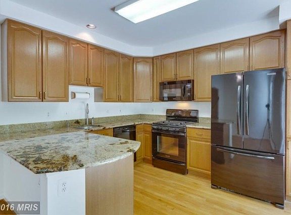 5th image of 6119 Donival Sq