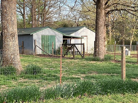 4th image of 600 Reed Wade Rd