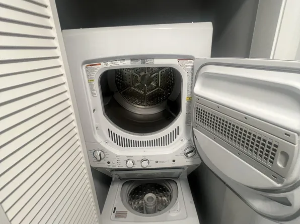 839 Commodore Dr NW #839, Atlanta, GA 30318