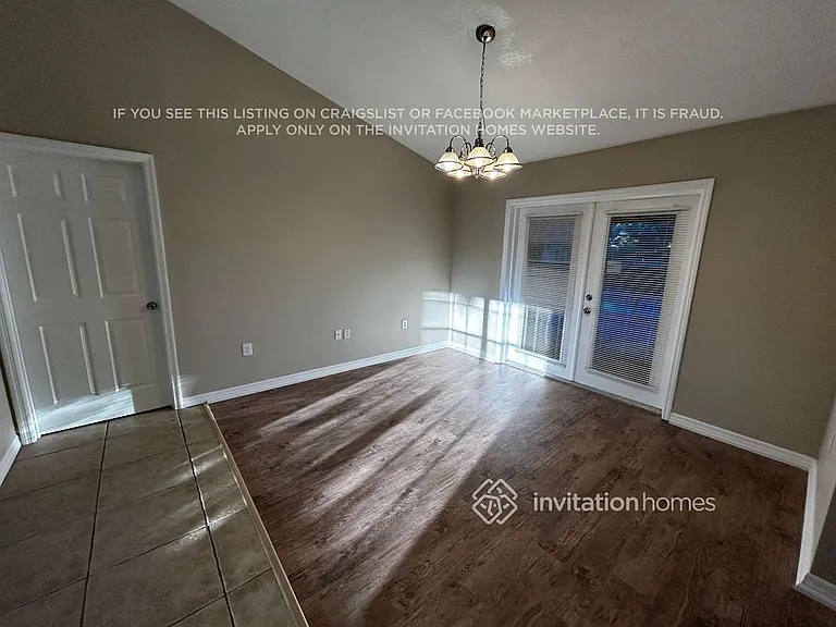 7202 Hileman Dr E — Photo 3