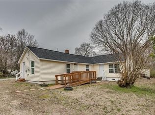 220 Silkwood Dr, Ramseur, NC 27316