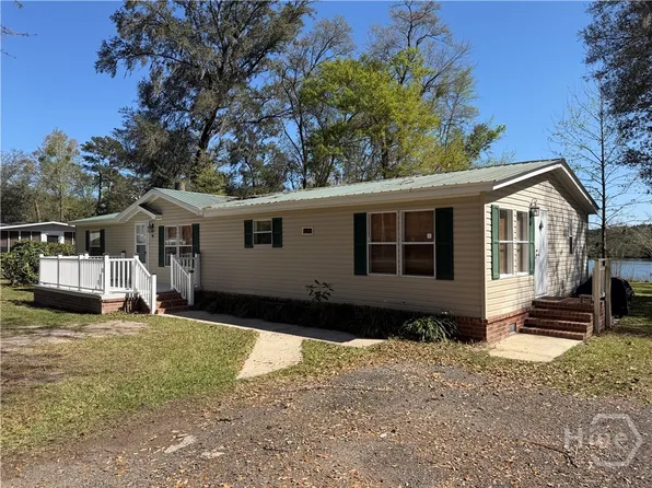 90 Wild Heron Dr, Midway, GA 31320