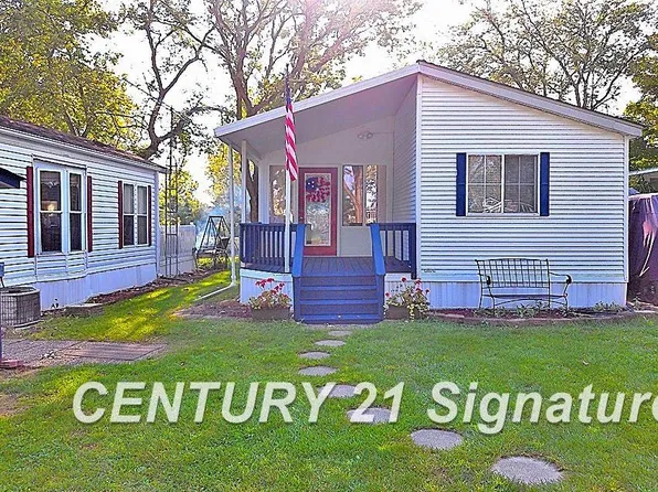 10915 E Goodall Rd Unit 7, Durand, MI 48429