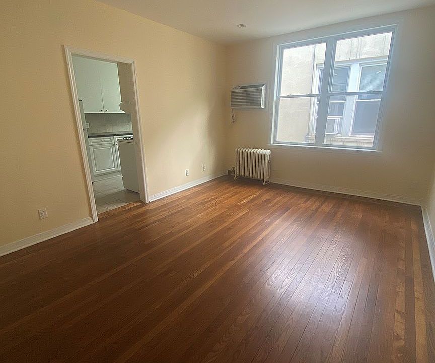 1st image of 32-37 33rd St #2F