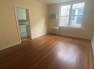 32-37 33rd St #2F, Astoria, NY 11106