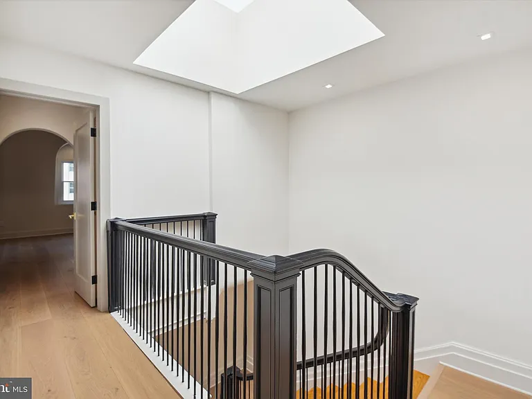 1329 Connecticut Ave NW #300 — Photo 30