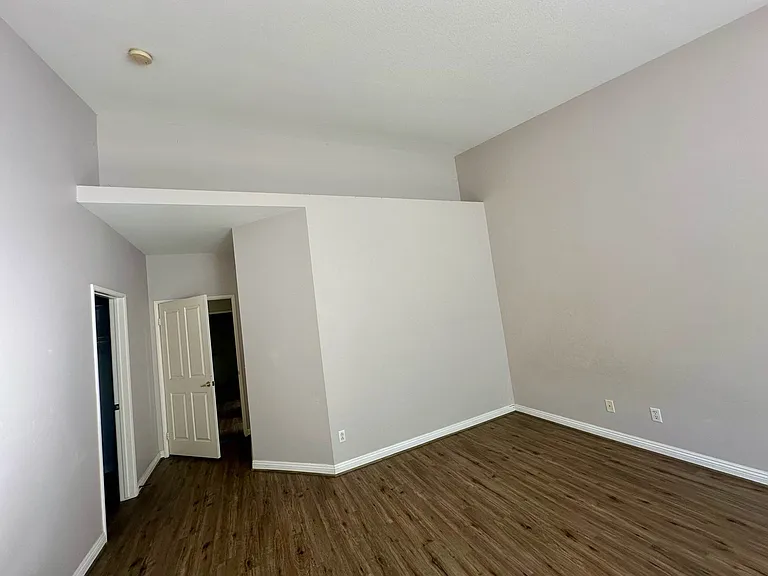 240 Sierra Madre Way — Photo 27