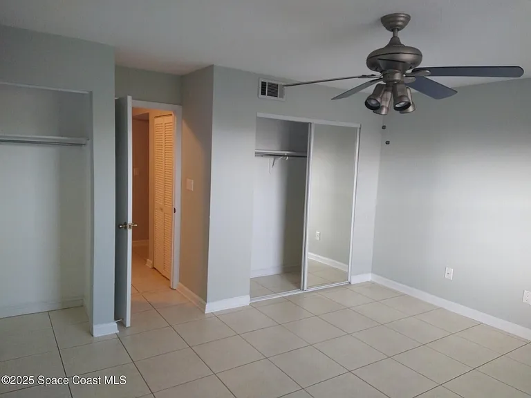 1020 Pinetree Dr #8 — Photo 18