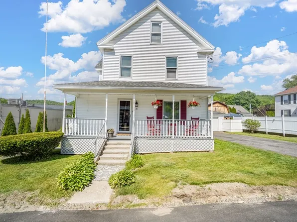 39 Hardwick Rd, Gilbertville, MA 01031