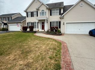 31 Brantley Ct, Getzville, NY 14068