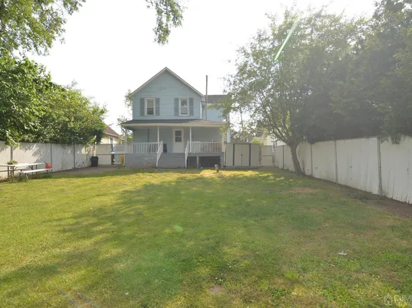 8 Park Ave, Englishtown, NJ 07726