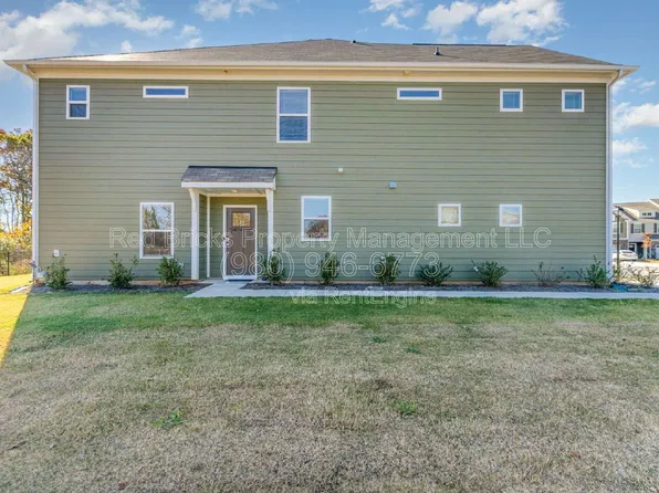 2034 Highland Park Dr, Charlotte, NC 28269