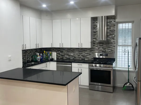 422 E 26th St Floor 1, Brooklyn, NY 11226