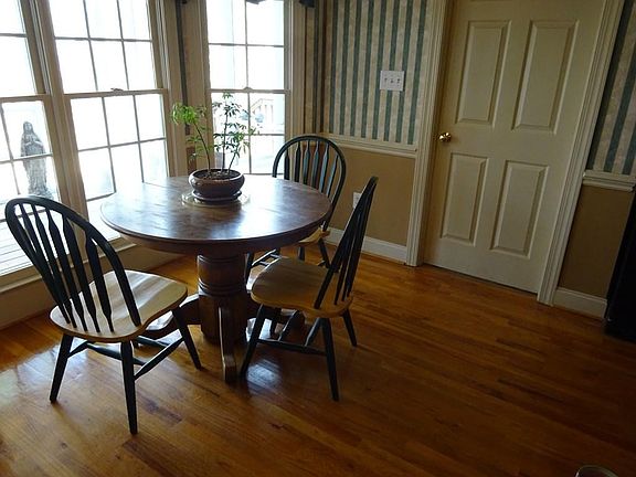 5th image of 203 Harvest Ln