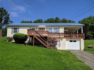 109 Todd St, Jeannette, PA 15644
