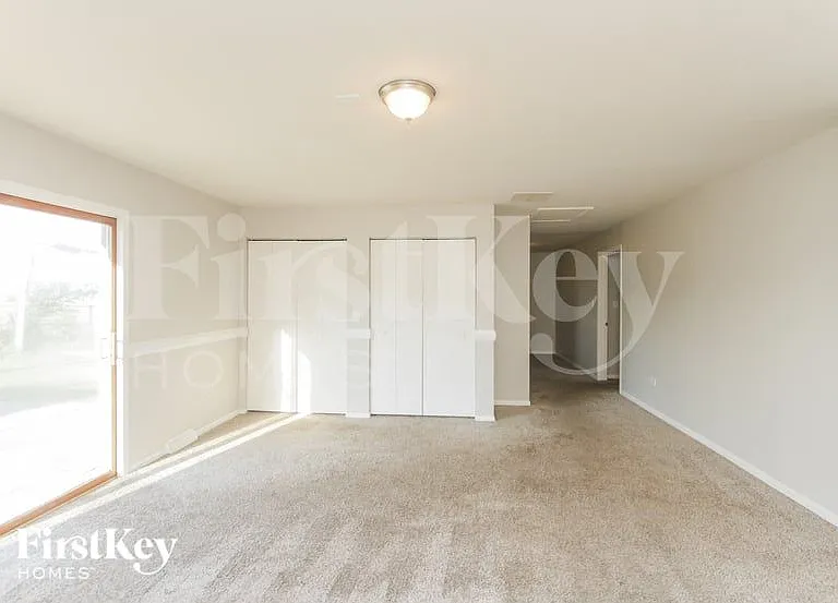 3952 153rd St — Photo 7