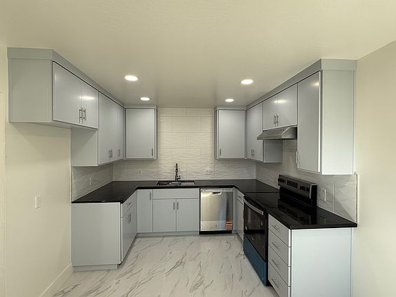 2nd image of 3700 Peacock Ct #4