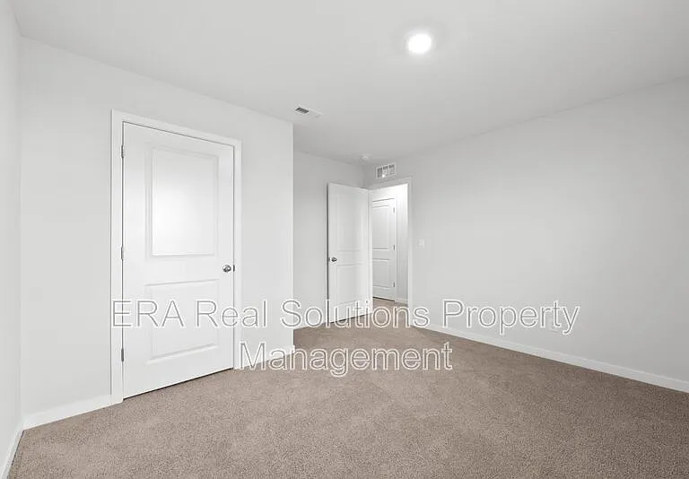 6294 Marinelli Dr S — Photo 28