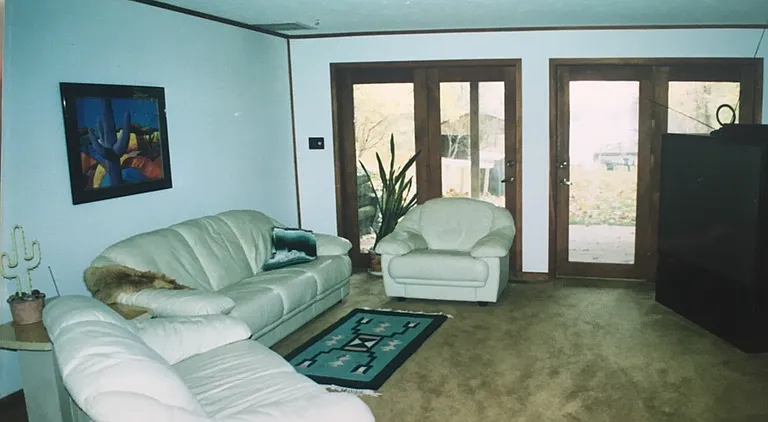 626 W Jackson St — Photo 13