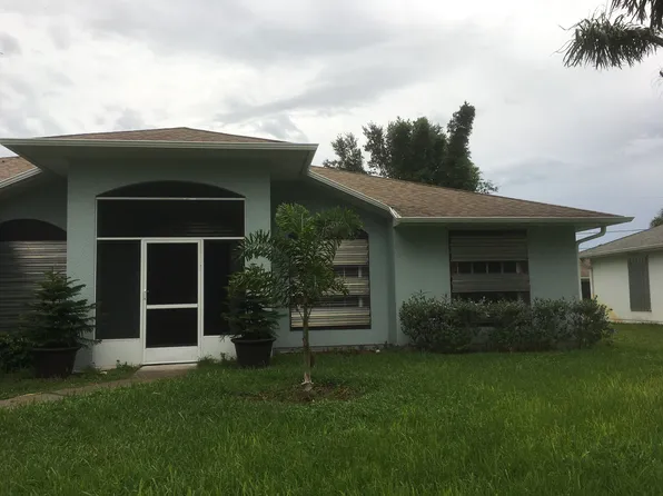 1018 Persian Ln, Sebastian, FL 32958
