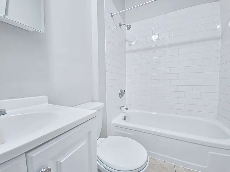4321 Storer Ave #1 — Photo 14