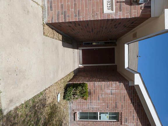 2nd image of 10220 Winkler Dr