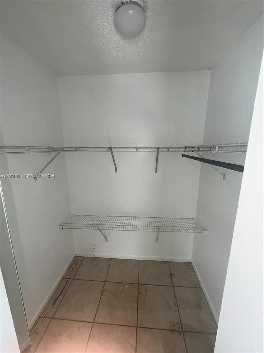 Building Photo - 9709 Hammocks Blvd #204