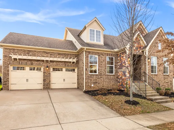 949 Ryecroft Ln, Franklin, TN 37064
