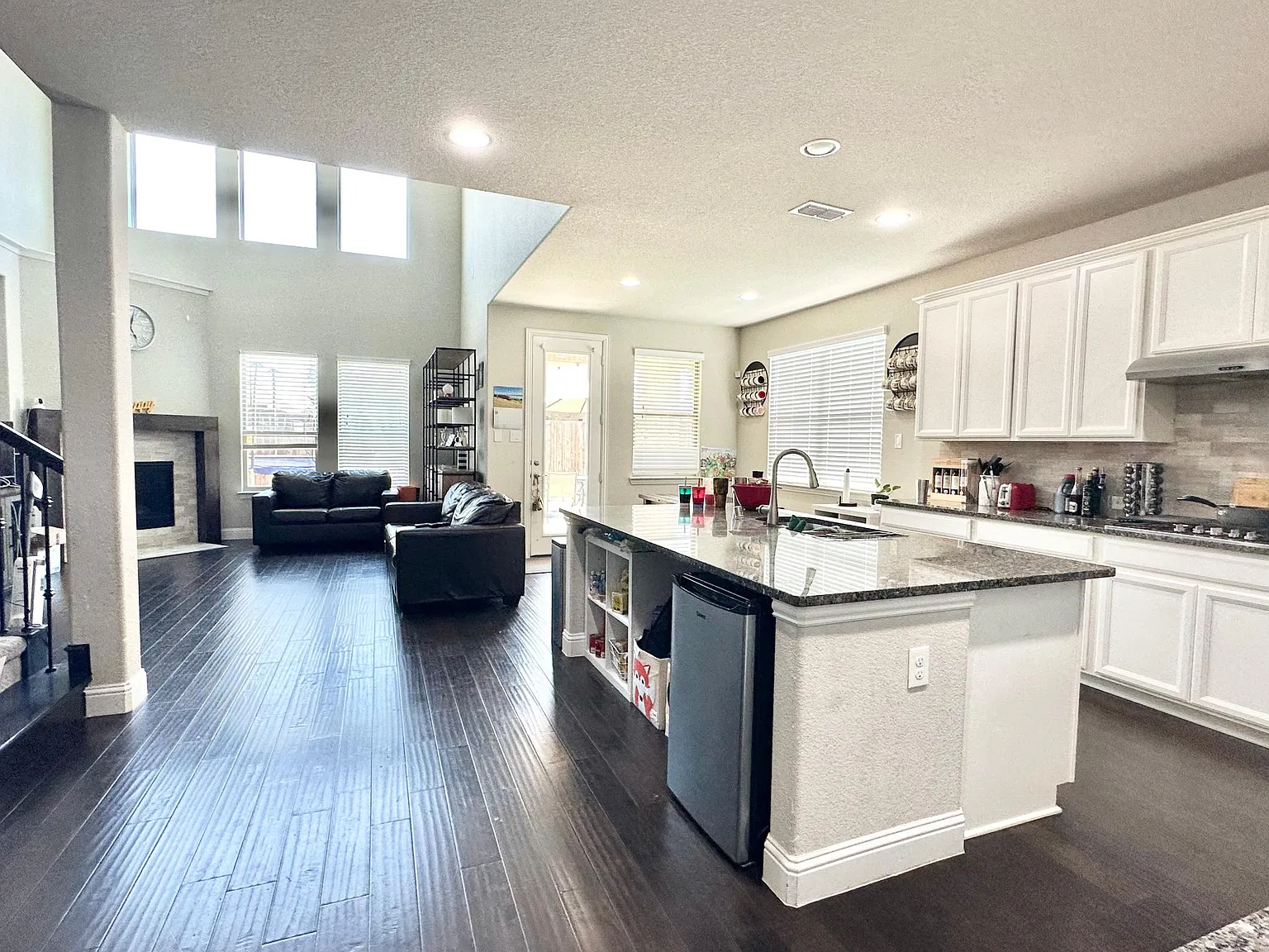 1221 Indian Grass Ln — Photo 4